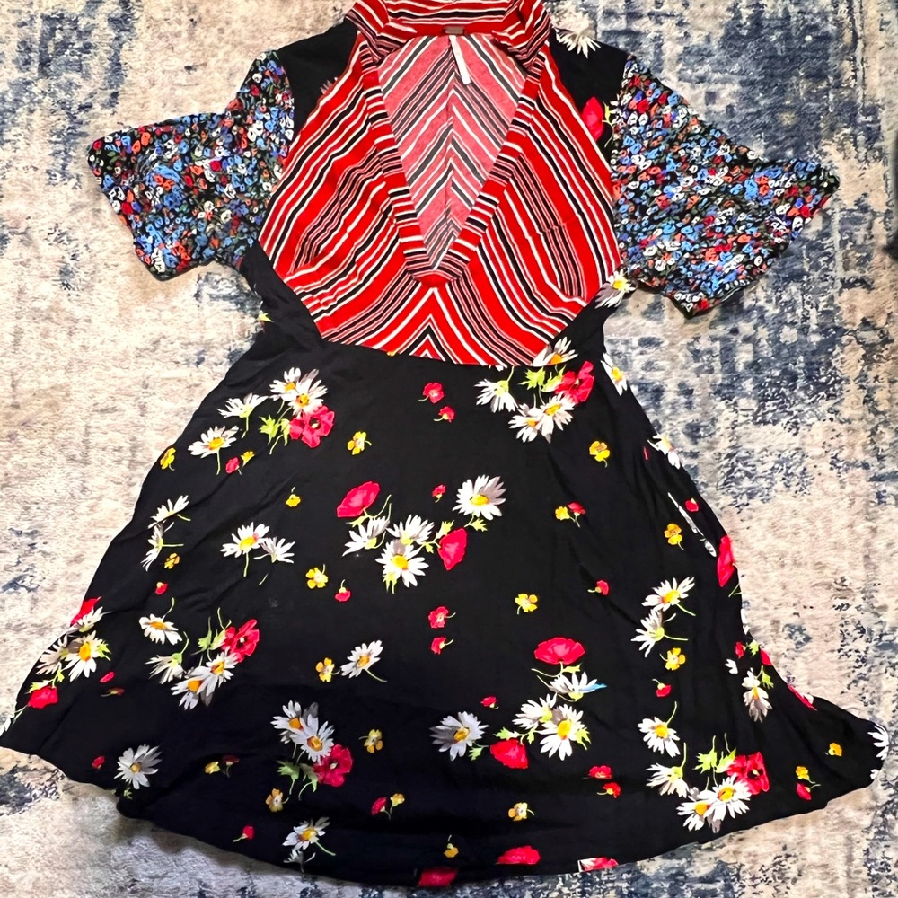 Free people dress ! Size 4 (100% authentic)